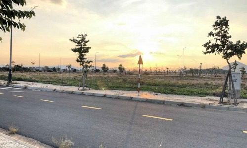 Cần bán một vài lô đất LK Phú Đông vừa đấu giá của trung tâm Quỹ Đất Thành