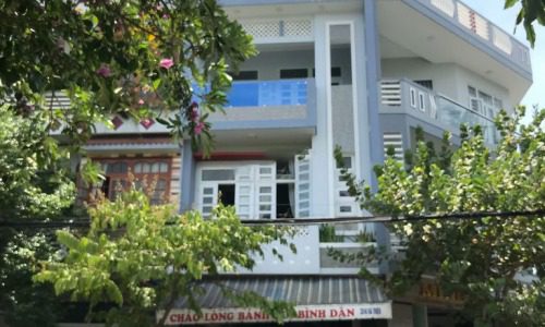 GIÁ NGỠ NGÀNG!!! NHÀ 2 MẶT TIỀN BÀ TRIỆU TUY HÒA CẦN TIỀN BÁN NHANH!!!